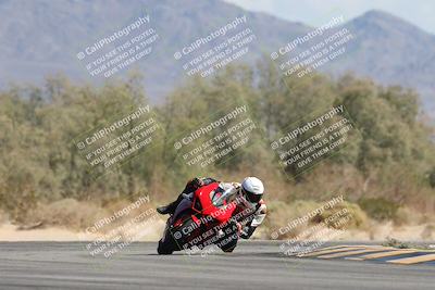 media/Oct-13-2025-Moto Forza (Mon) [[a66d839500]]/2-A Group/Session 4 Turn 7/